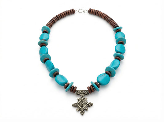 Handmade Berber necklace – Moroccan tribal jewelry with turquoise stones and vintage pendant – Bohemian necklace